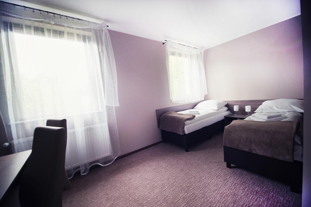 Hotel Makara Katowice Habitación foto