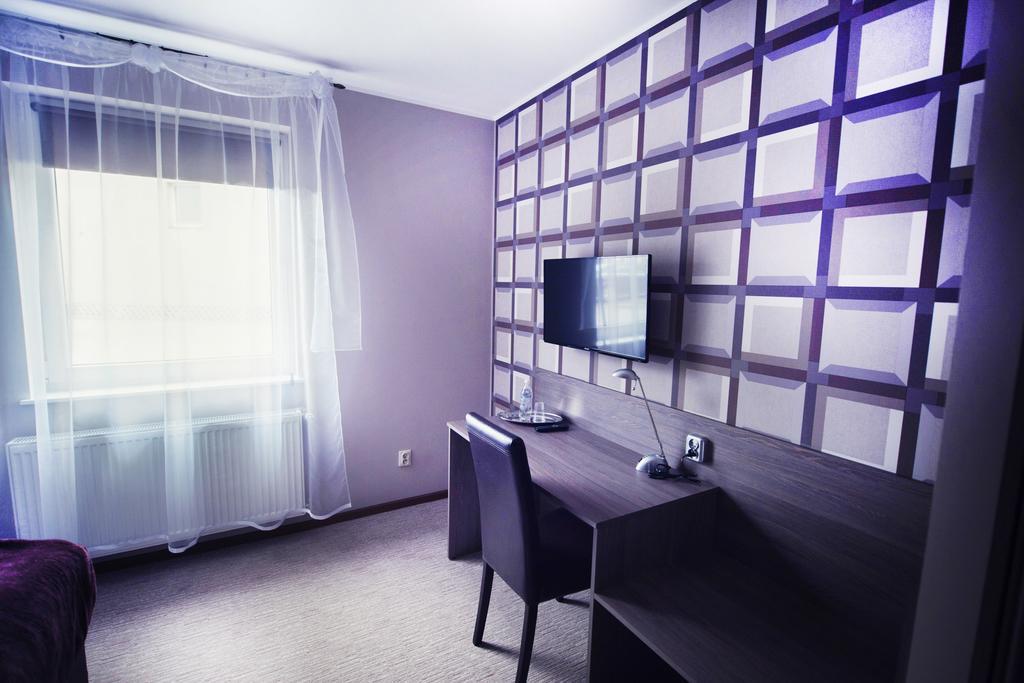 Hotel Makara Katowice Habitación foto