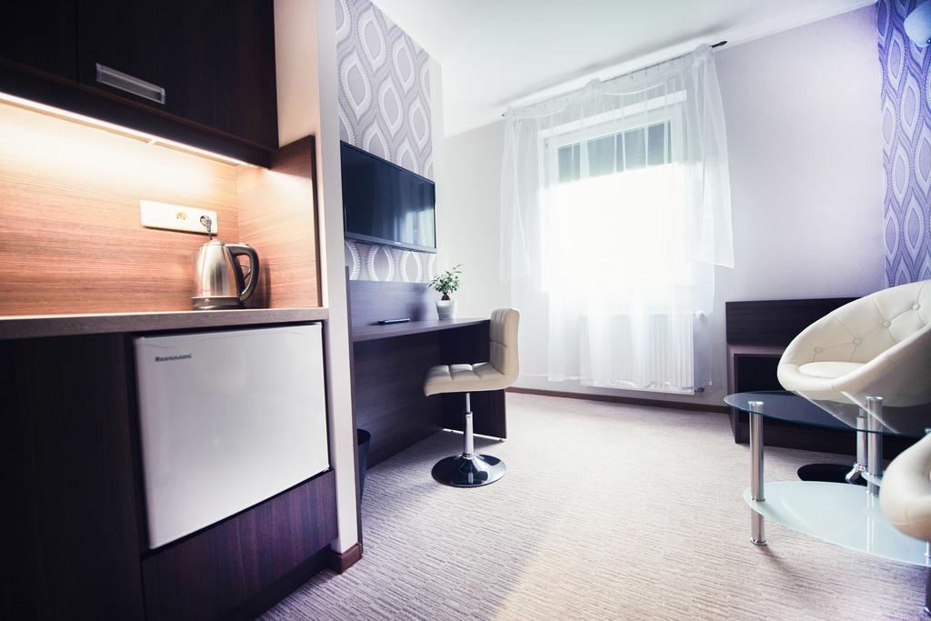 Hotel Makara Katowice Habitación foto