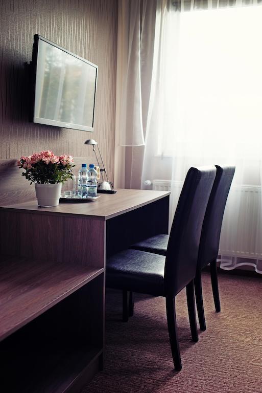 Hotel Makara Katowice Habitación foto